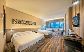Royal Benja Hotel - Big Rooms, Family Friendly